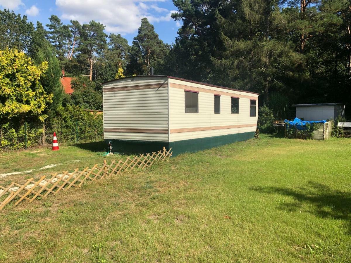 ベルナウ・バイ・ベルリンMobilheim Am Waldアパートメント エクステリア 写真